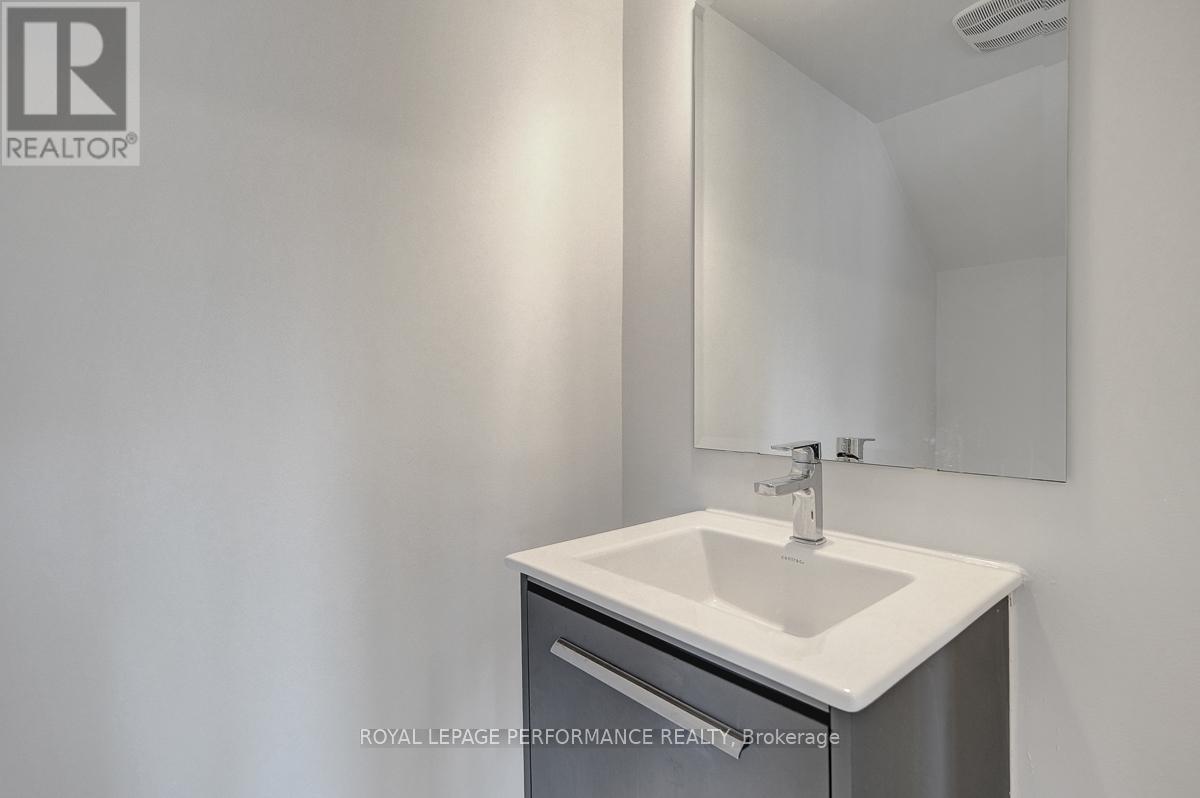 721 ROUNCEY ROAD - 12