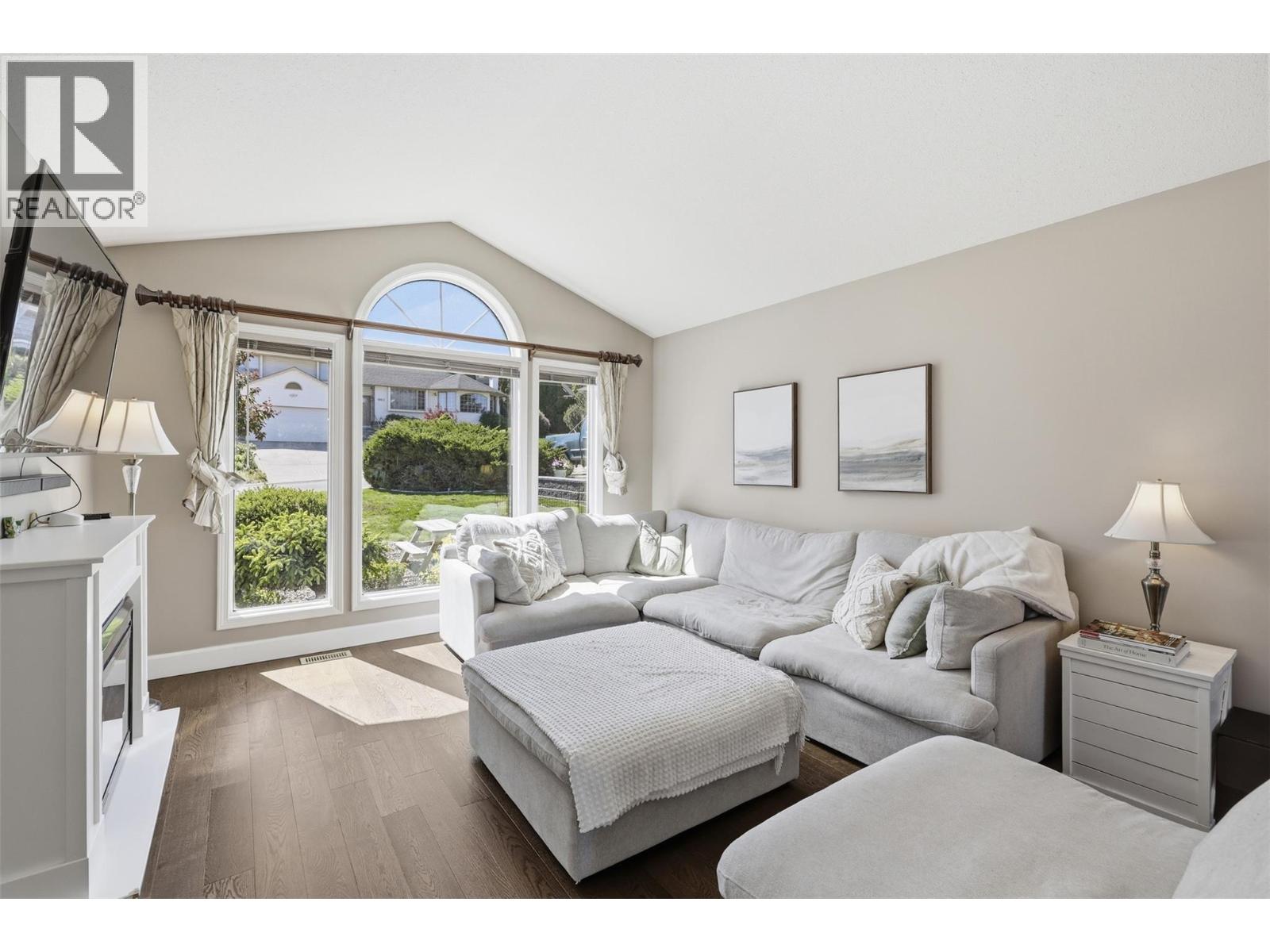 1954 Stirling Drive, Kamloops