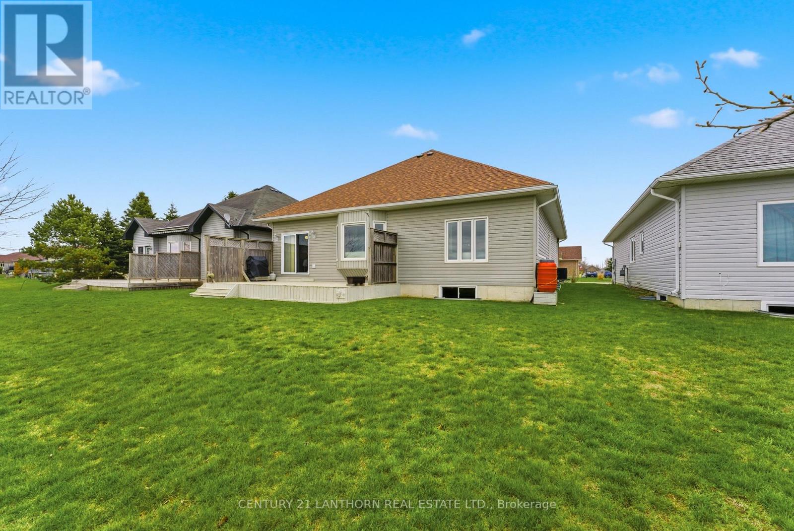 43 ALETHA DRIVE N - 38