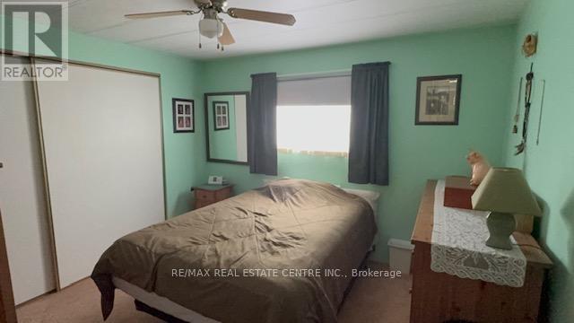 21 MAPLE GROVE VILLAGE ROAD - 18