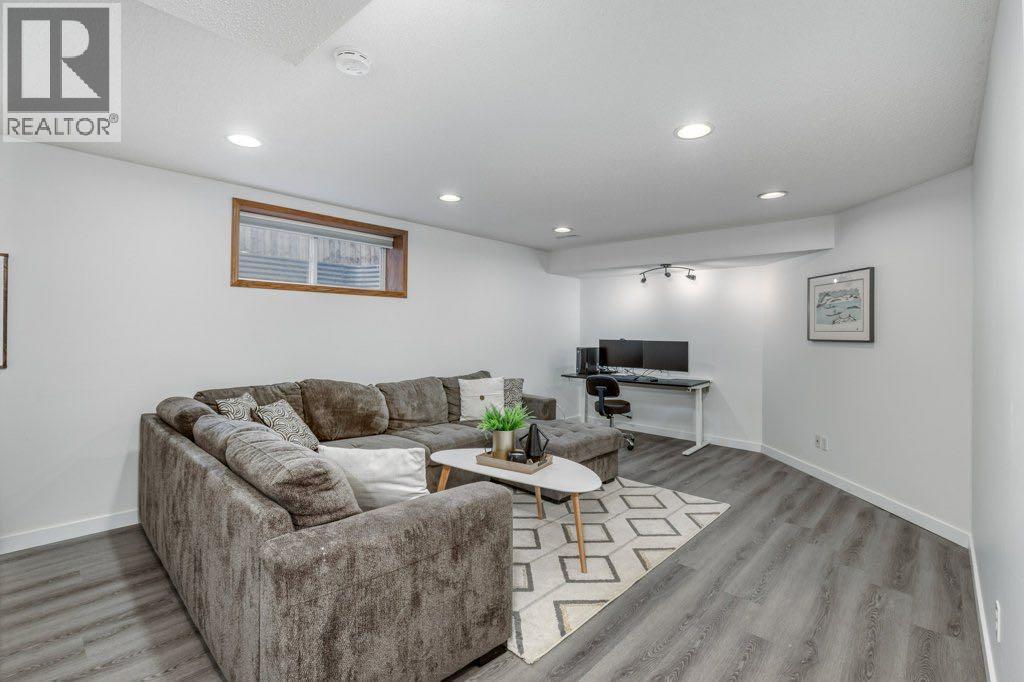 128 Sunterra Heights, Cochrane