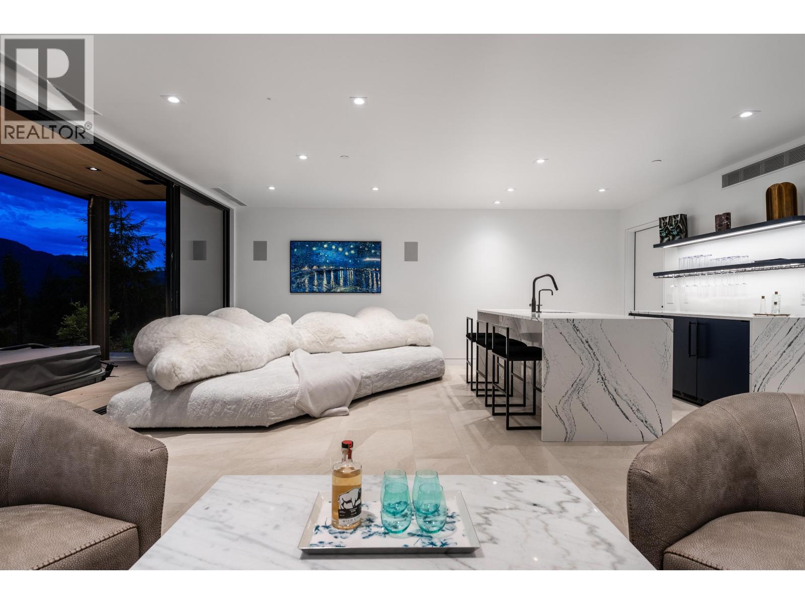 3824 SUNRIDGE DRIVE, Whistler