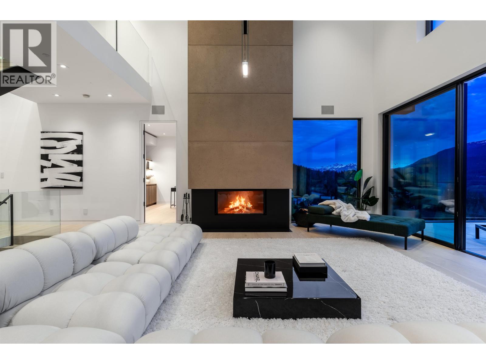 3824 SUNRIDGE DRIVE, Whistler
