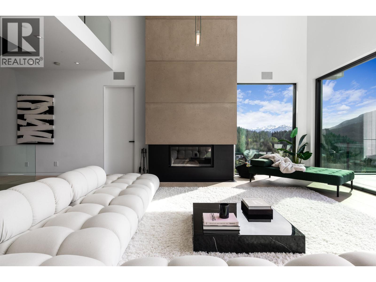 3824 SUNRIDGE DRIVE, Whistler
