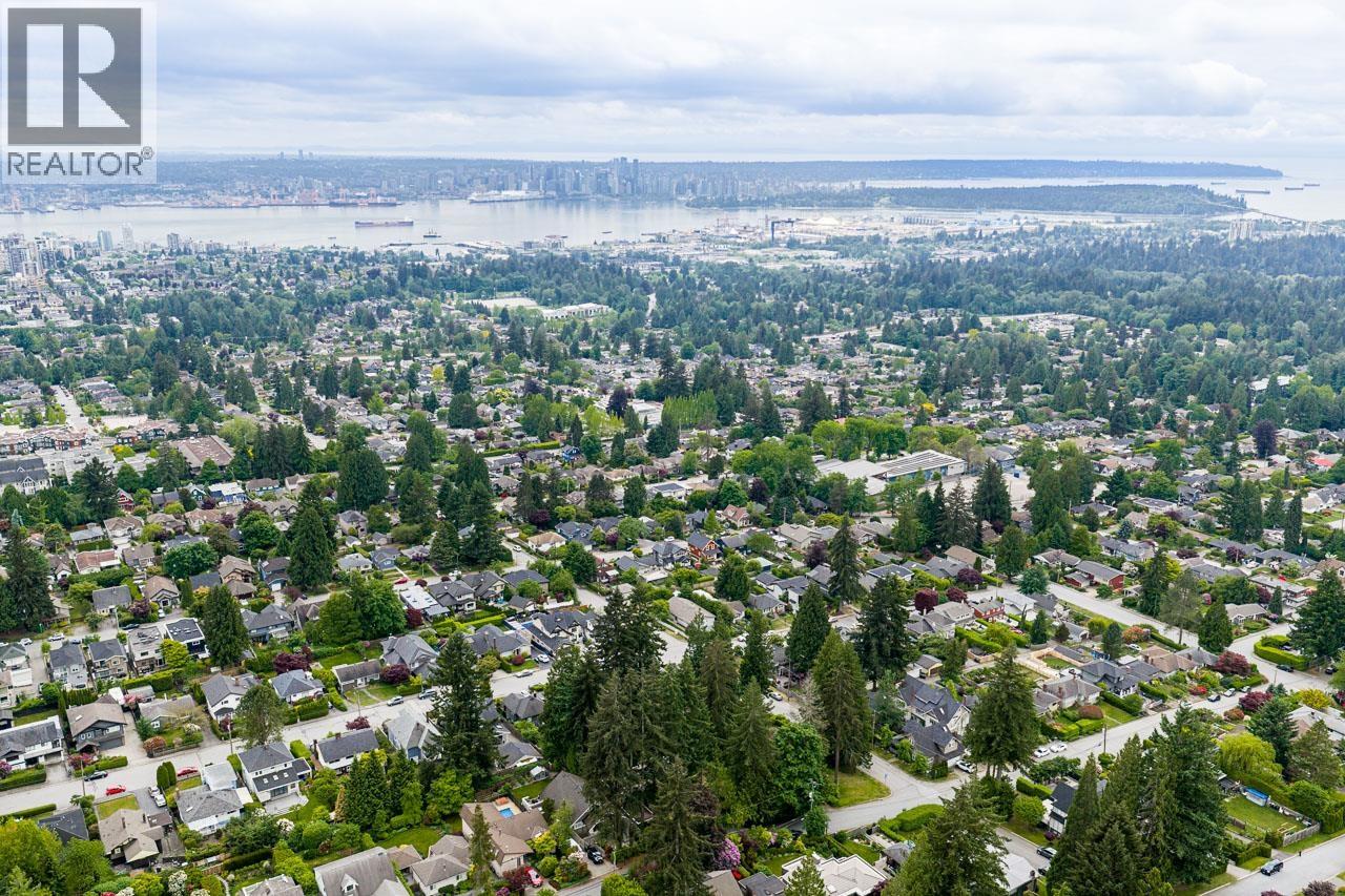 173 W OSBORNE ROAD, North Vancouver