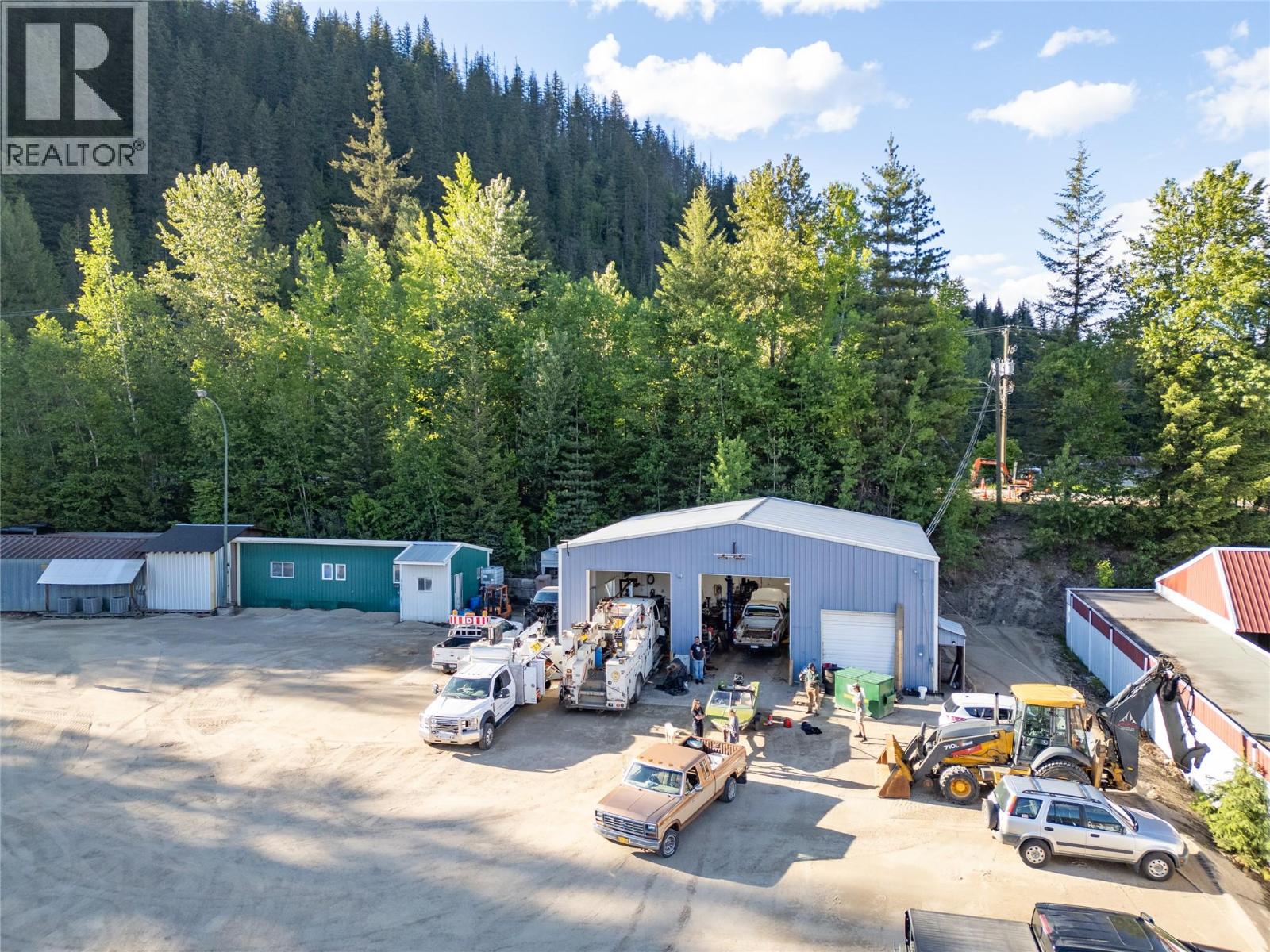 2440 Boulder Road, Revelstoke