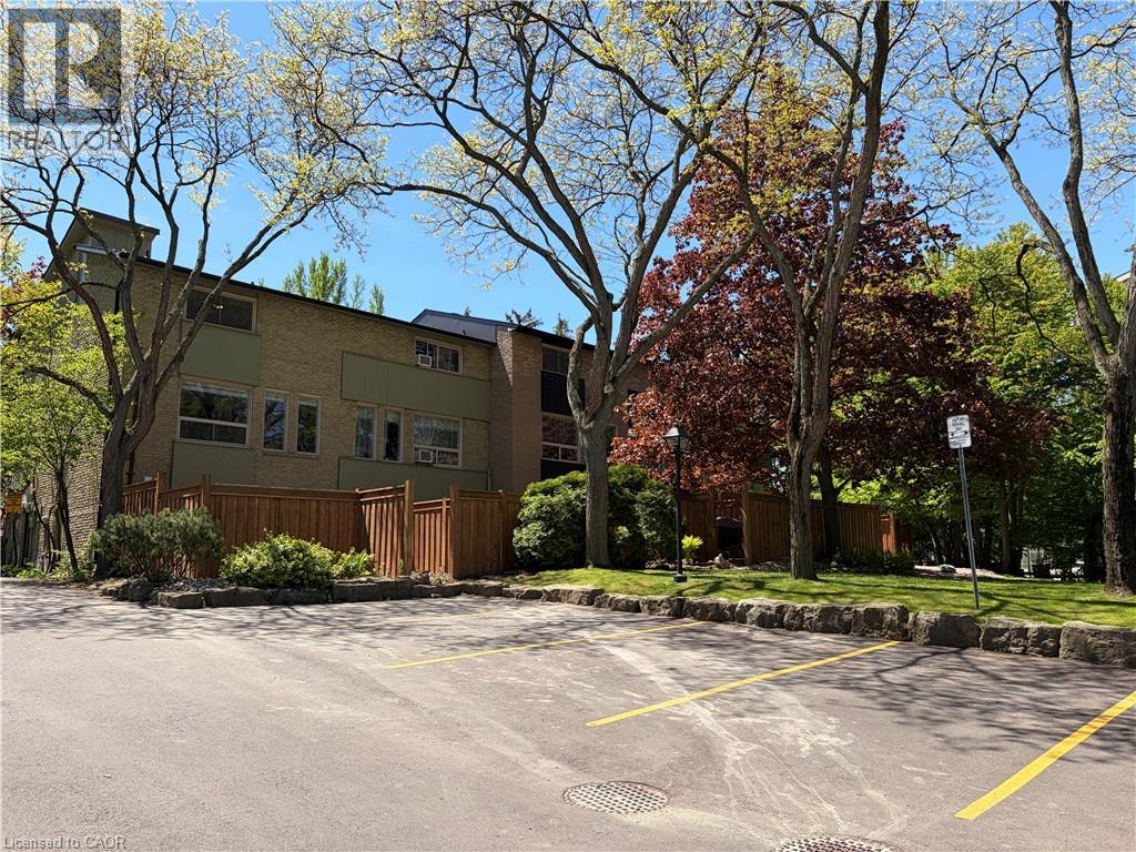 1967 MAIN Street W Unit# 7, Hamilton, Ontario, L8S4P4 — Photo 3