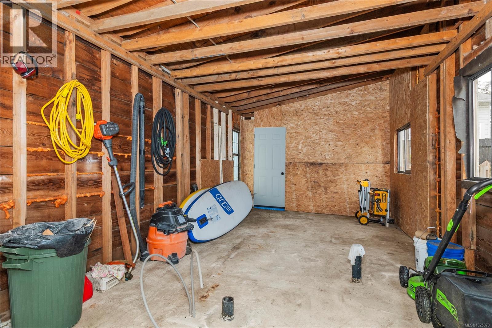 217 Larwood Rd, Campbell River