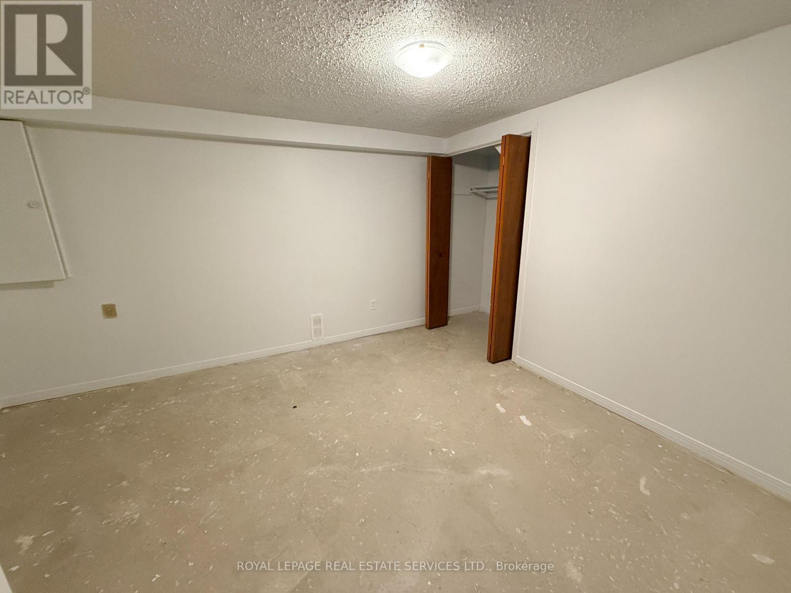31 DAPHNE CRESCENT - 31