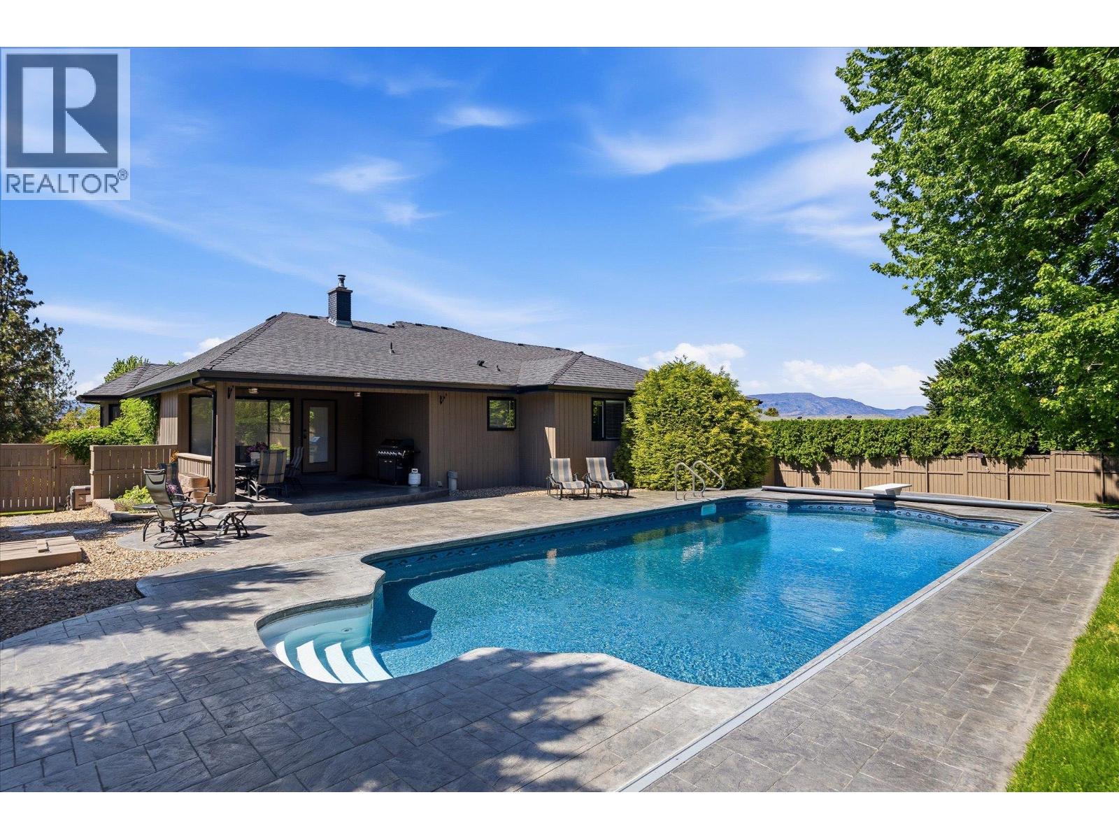 307 Stellar Drive, Kelowna