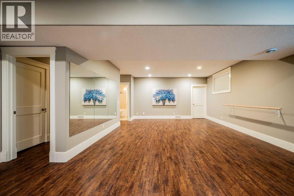 5615 19 Street SW - 47