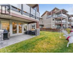 5pc Ensuite bath - 4000 Redstone Crescent Unit# 220, Peachland, BC V0H1X5 Photo 10