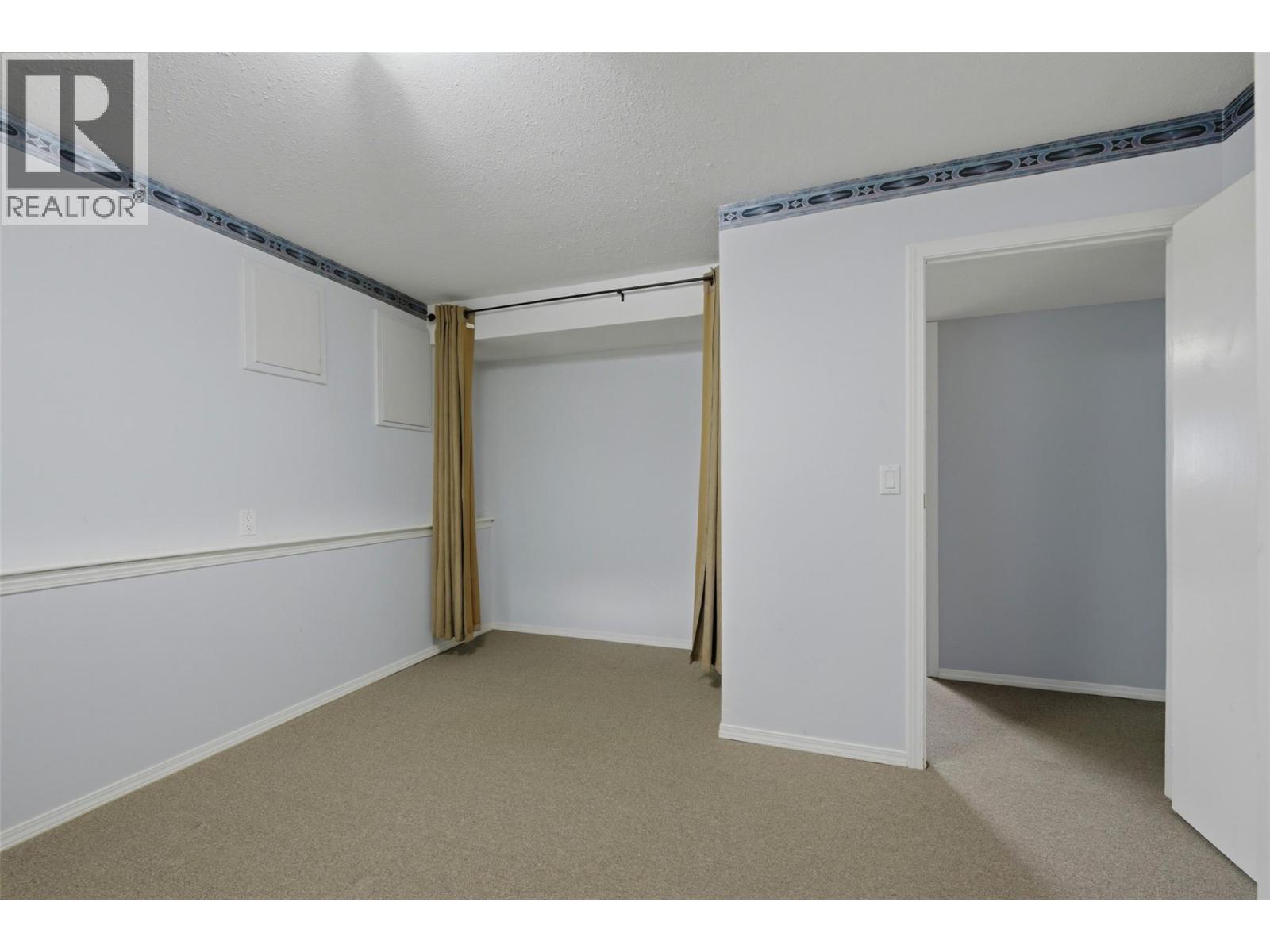 723 Eastwood Road - 37