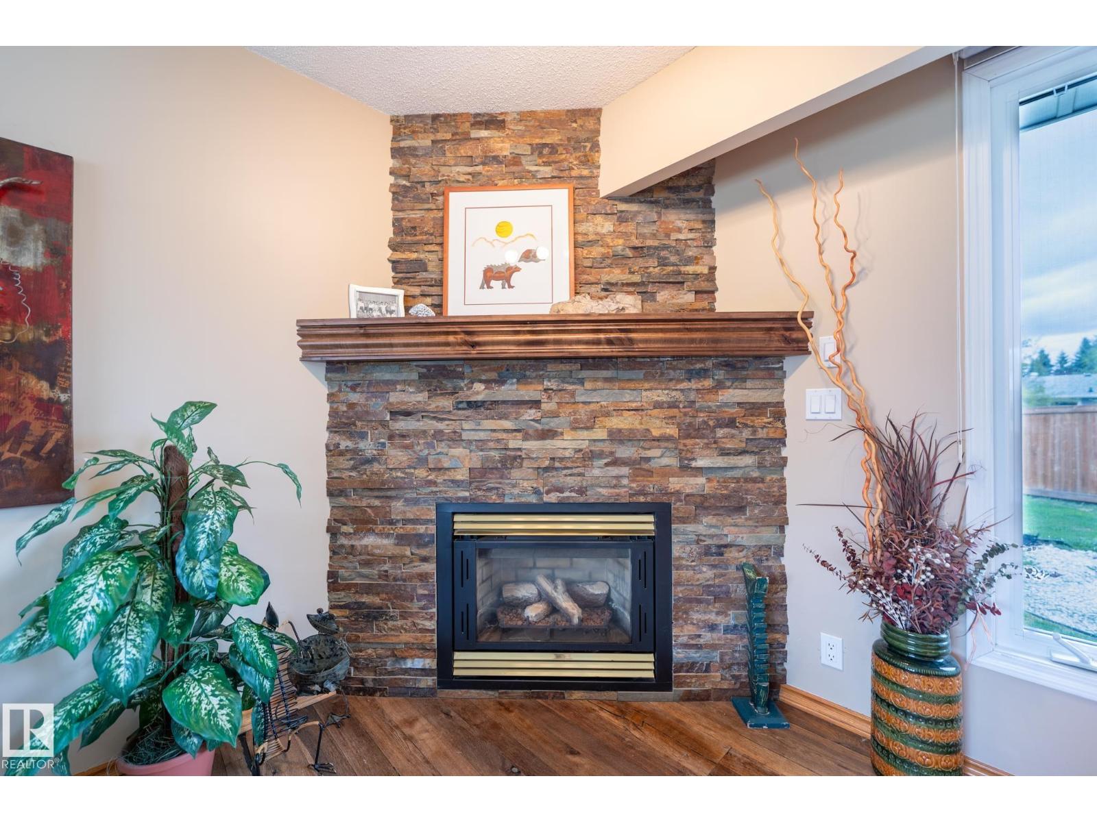 14336 58A AV NW - 10