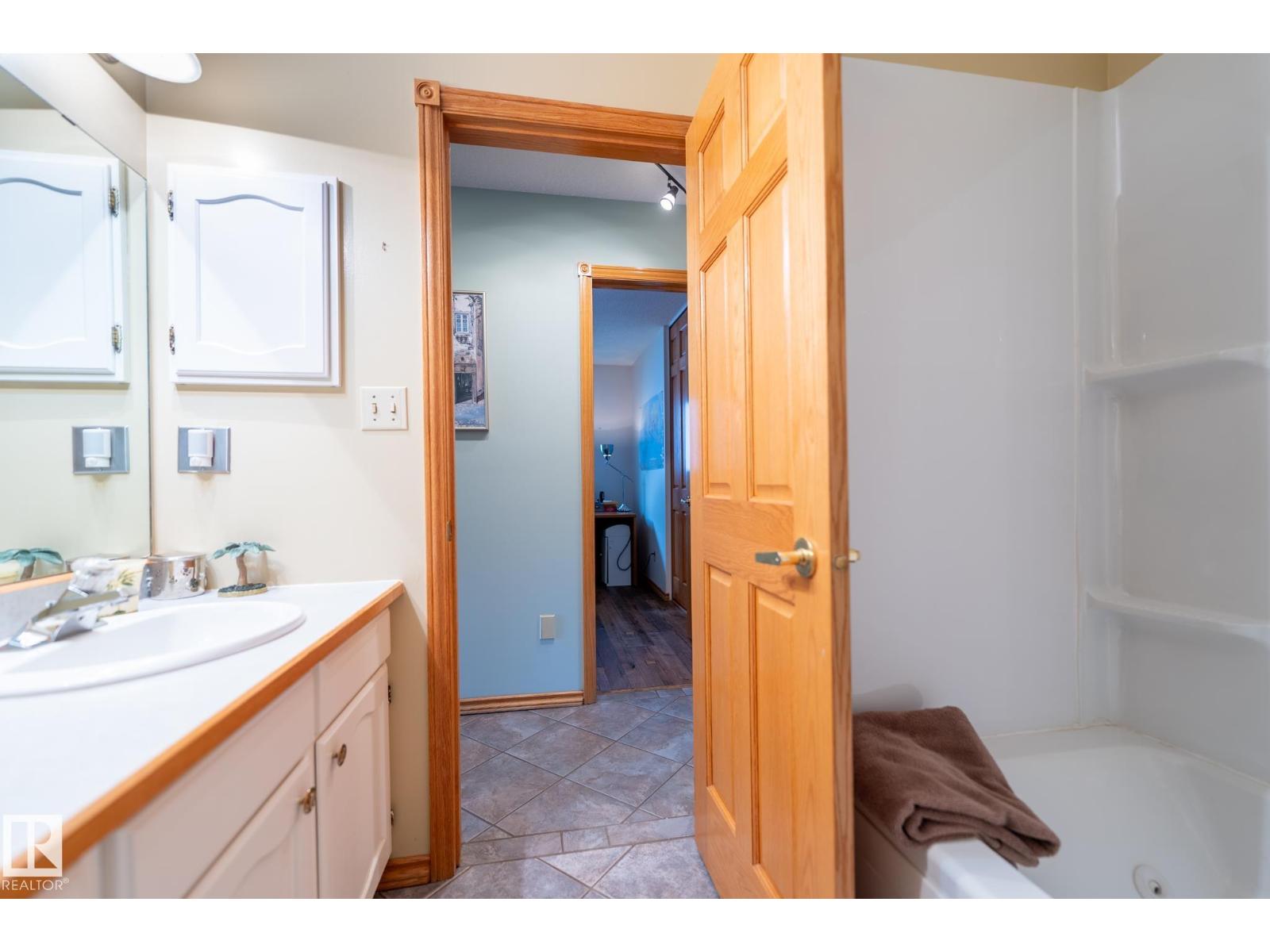 14336 58A AV NW - 31