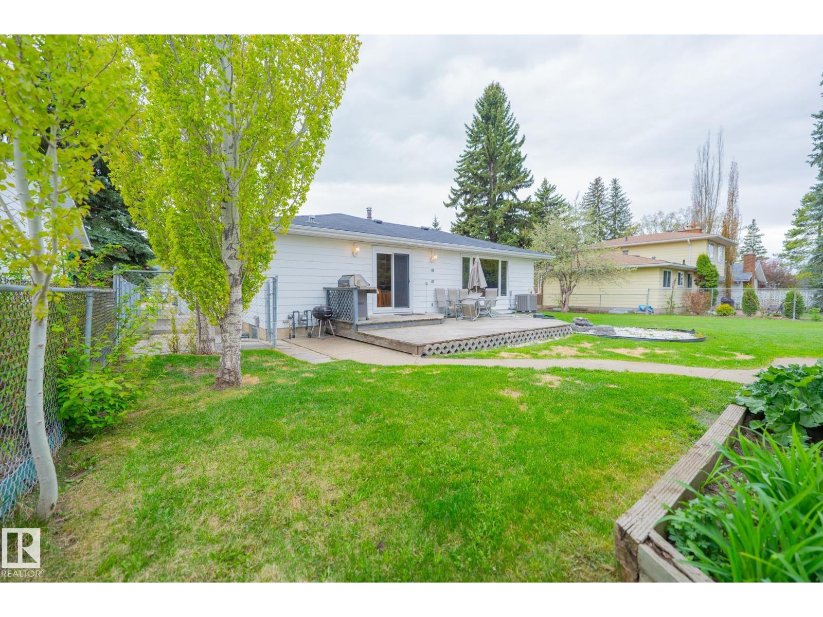 14336 58A AV NW - 48