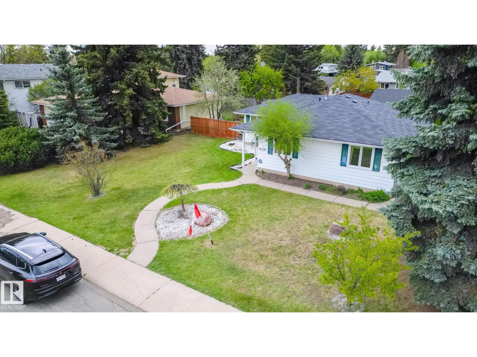 14336 58A AV NW - 58