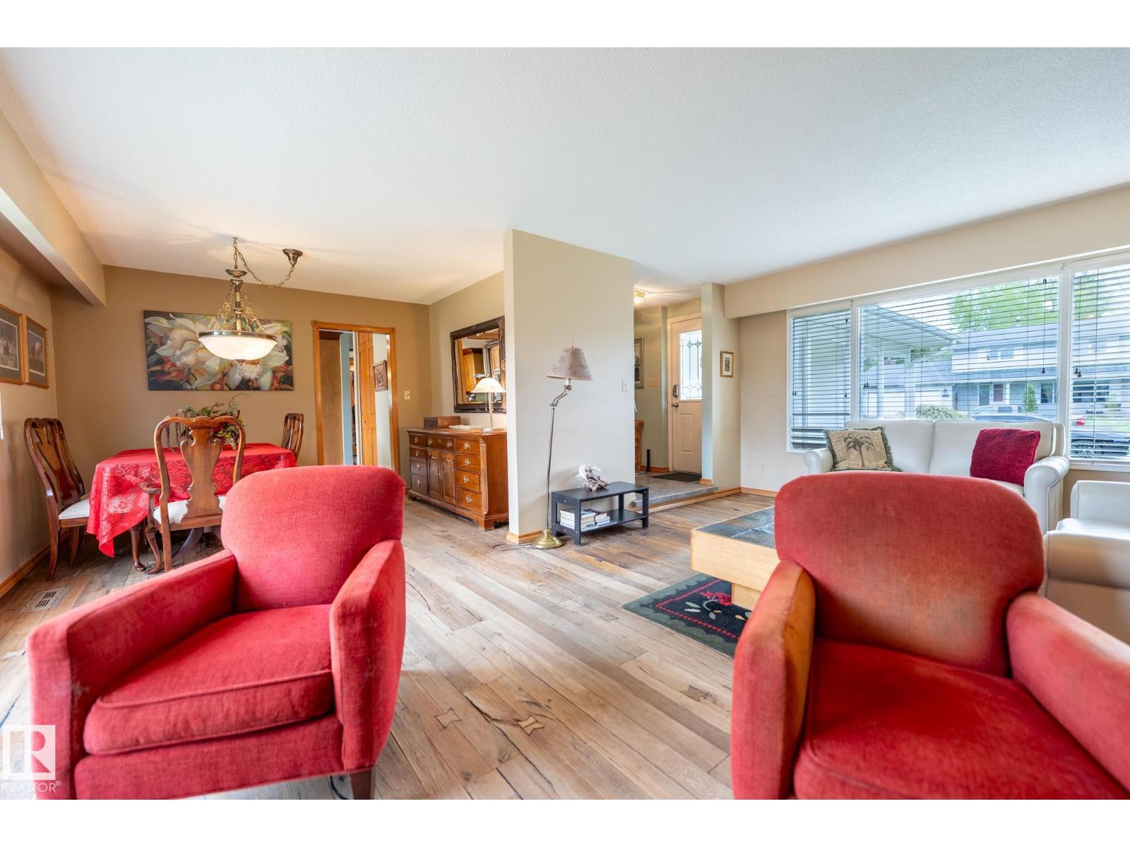 14336 58A AV NW - 9