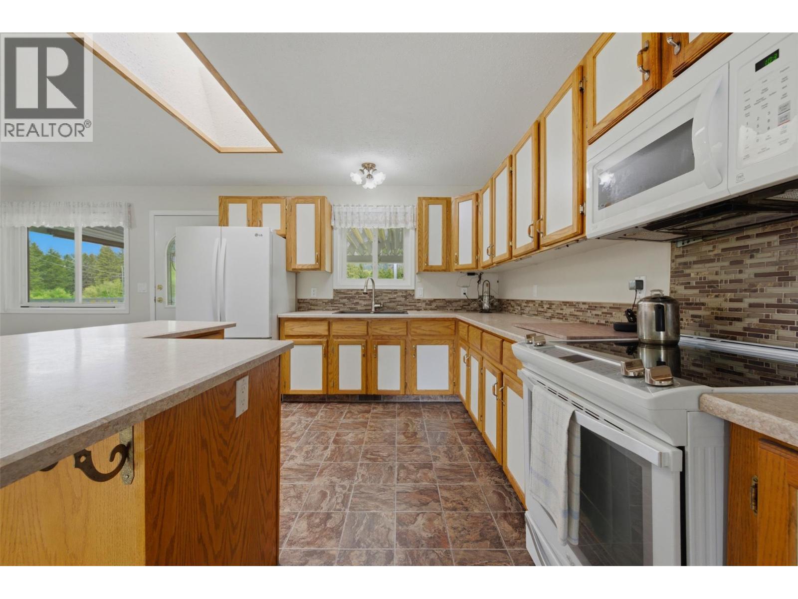 723 Eastwood Road - 13