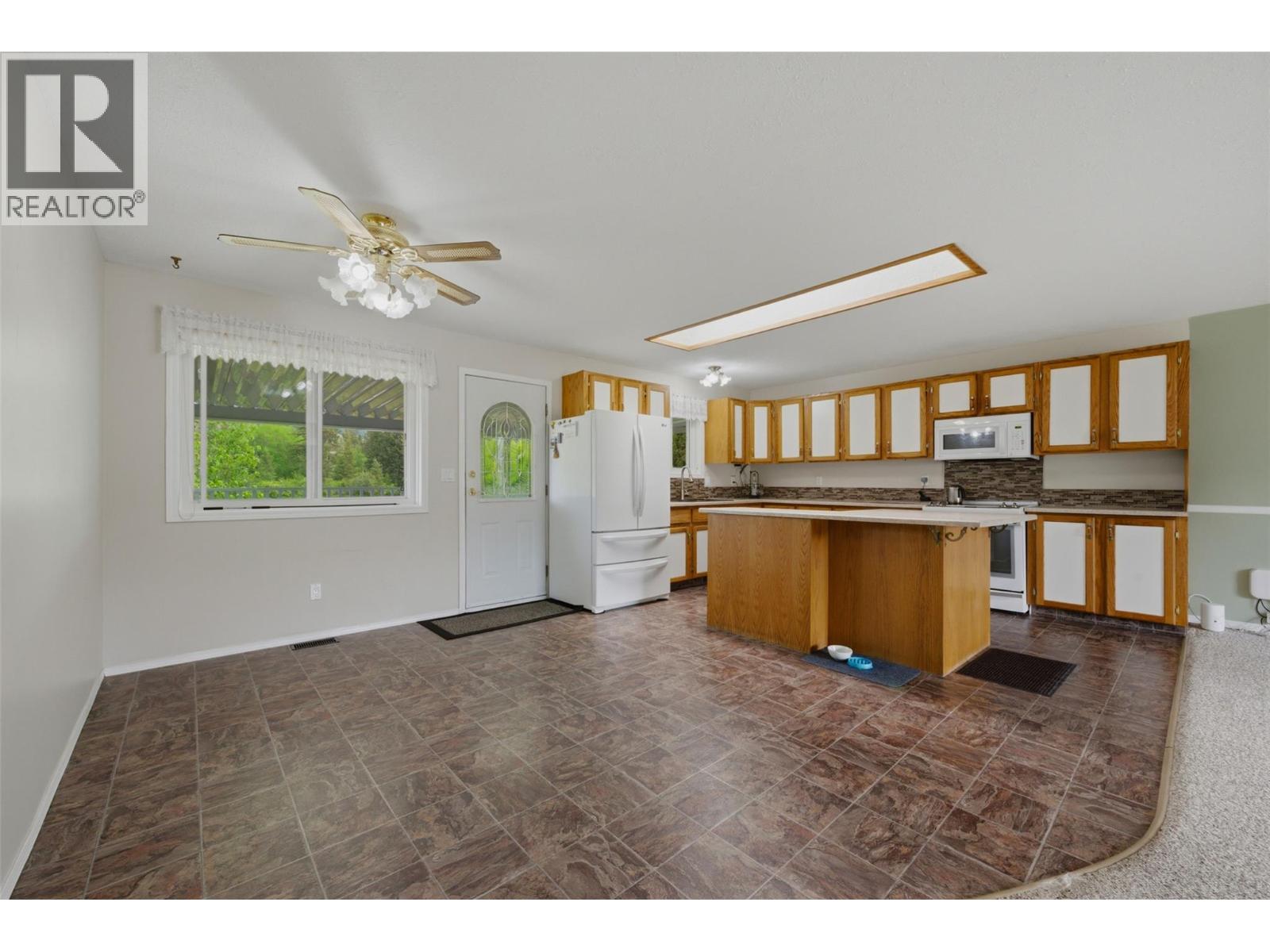 723 Eastwood Road, Lumby