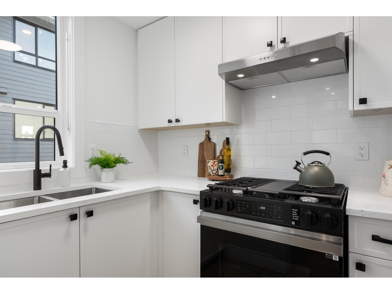 9 12635 63 AVENUE, Surrey