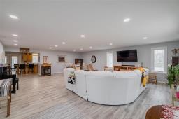 Laundry room - 6003 E 89n Road, Gunton, MB R0C1H0 Photo 6