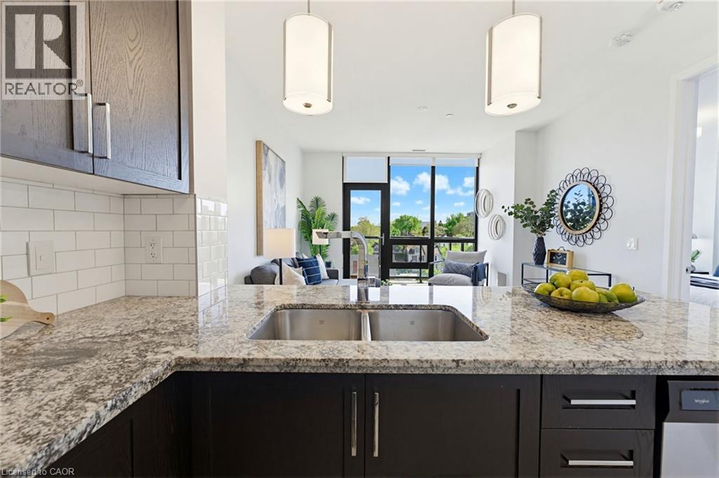 #511 101 LOCKE Street - 11