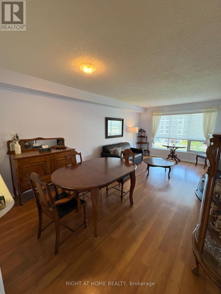 #310 90 DEAN AVENUE - 28
