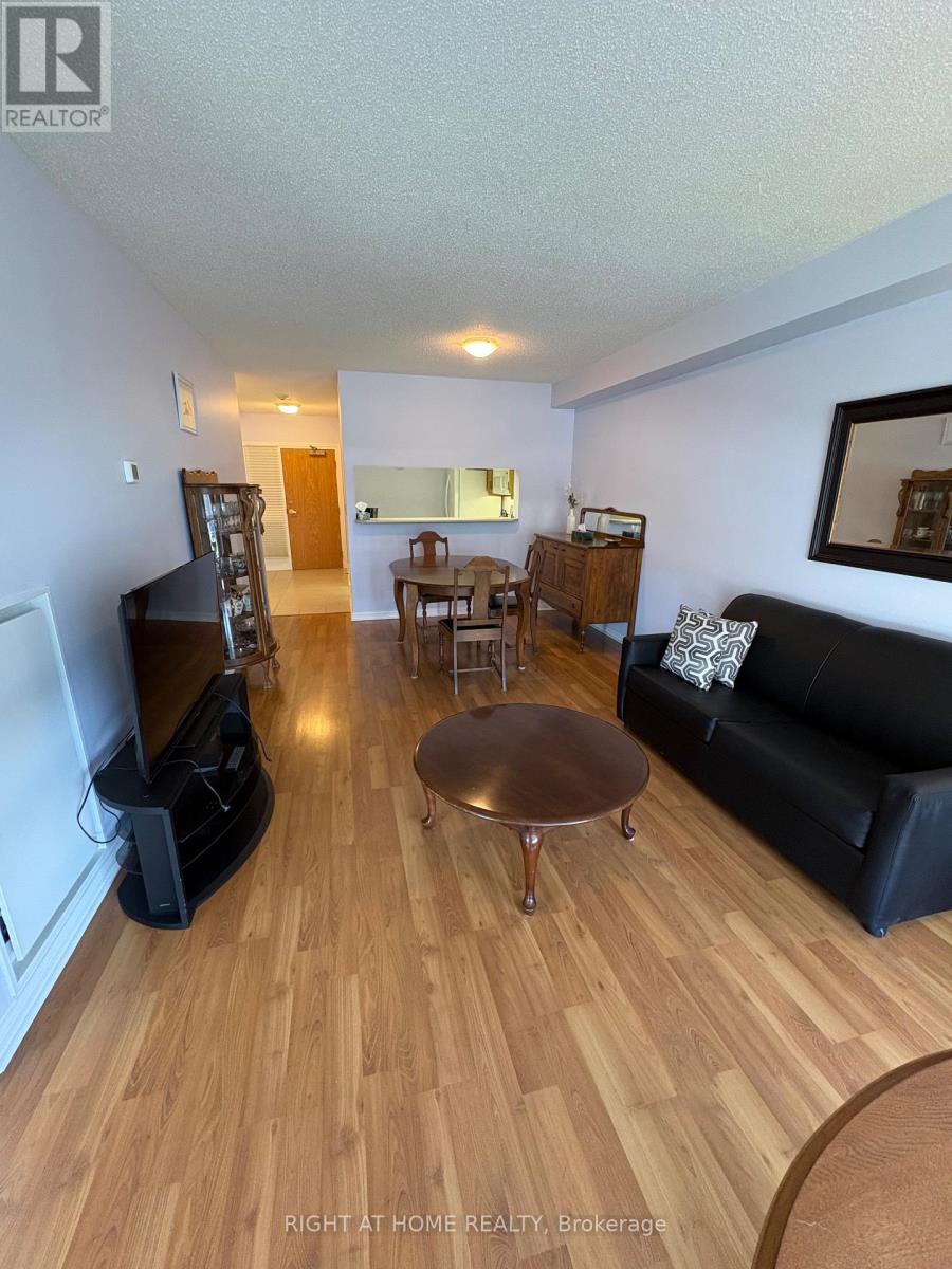 #310 90 DEAN AVENUE - 31
