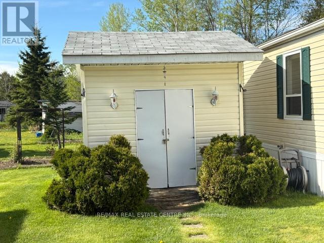 40 MAPLE GROVE VILLAGE ROAD - 30