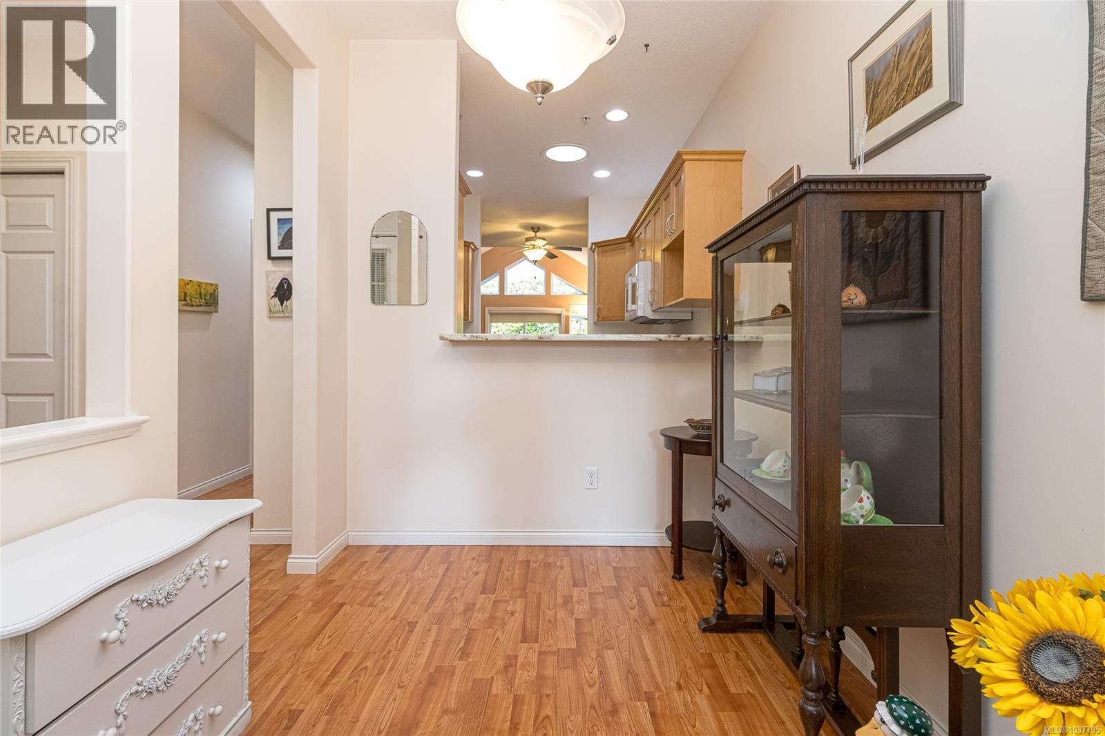 #27 631 Blenkin Ave - 11