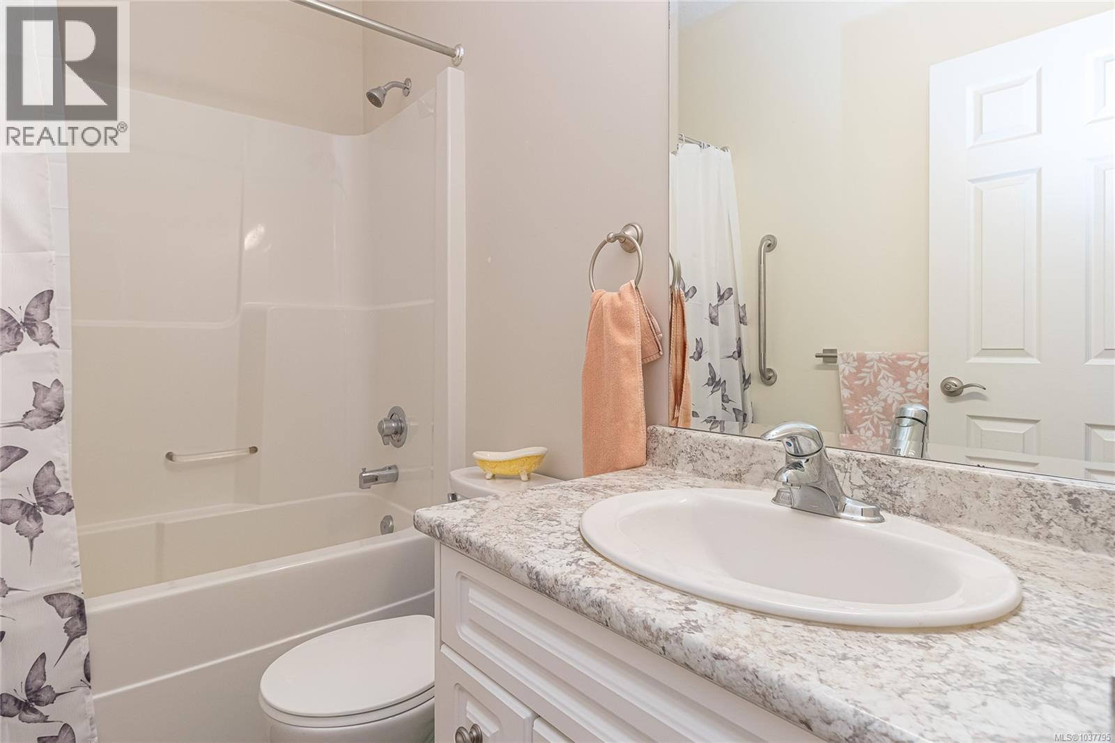 #27 631 Blenkin Ave - 17