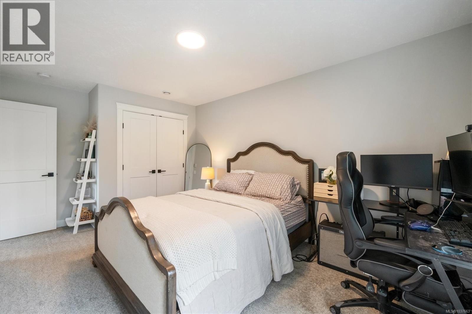 #B 240 Woods Ave - 28