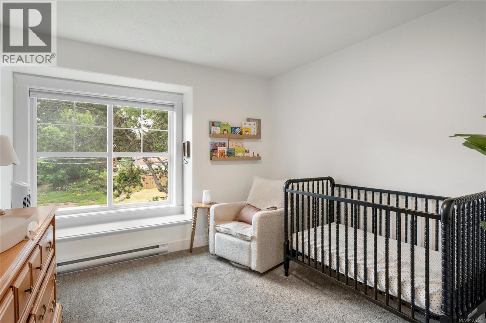 B 240 Woods Ave, Courtenay