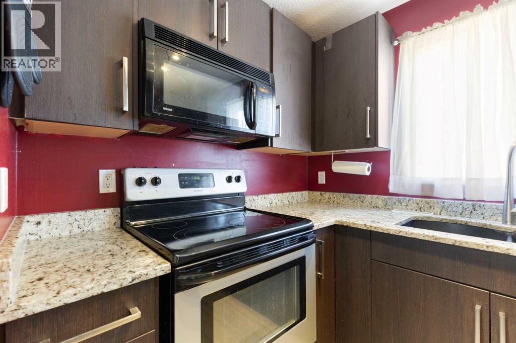 21 Mckernan Road SE - 13