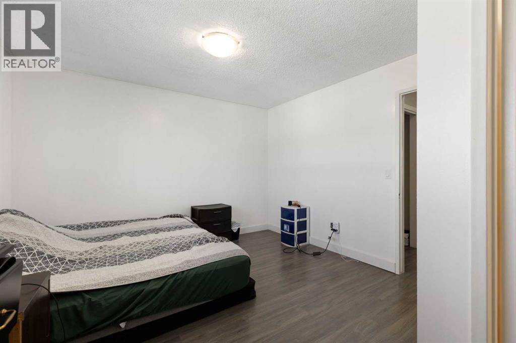 21 Mckernan Road SE - 21
