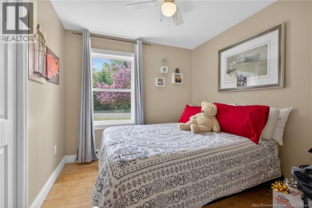 10 Cambridge Drive - 18