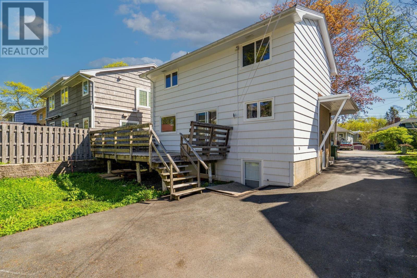 Property 29 of 47 of 876 Bridges Street