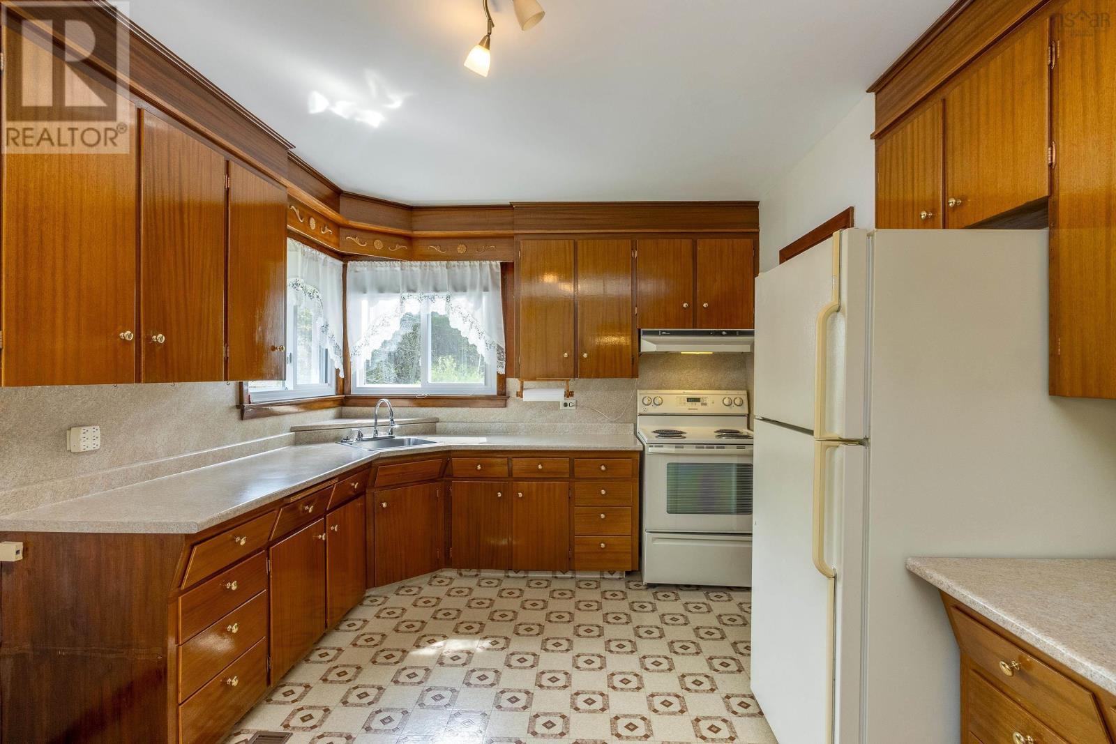 Property 32 of 49 of 2663 Lovett Road