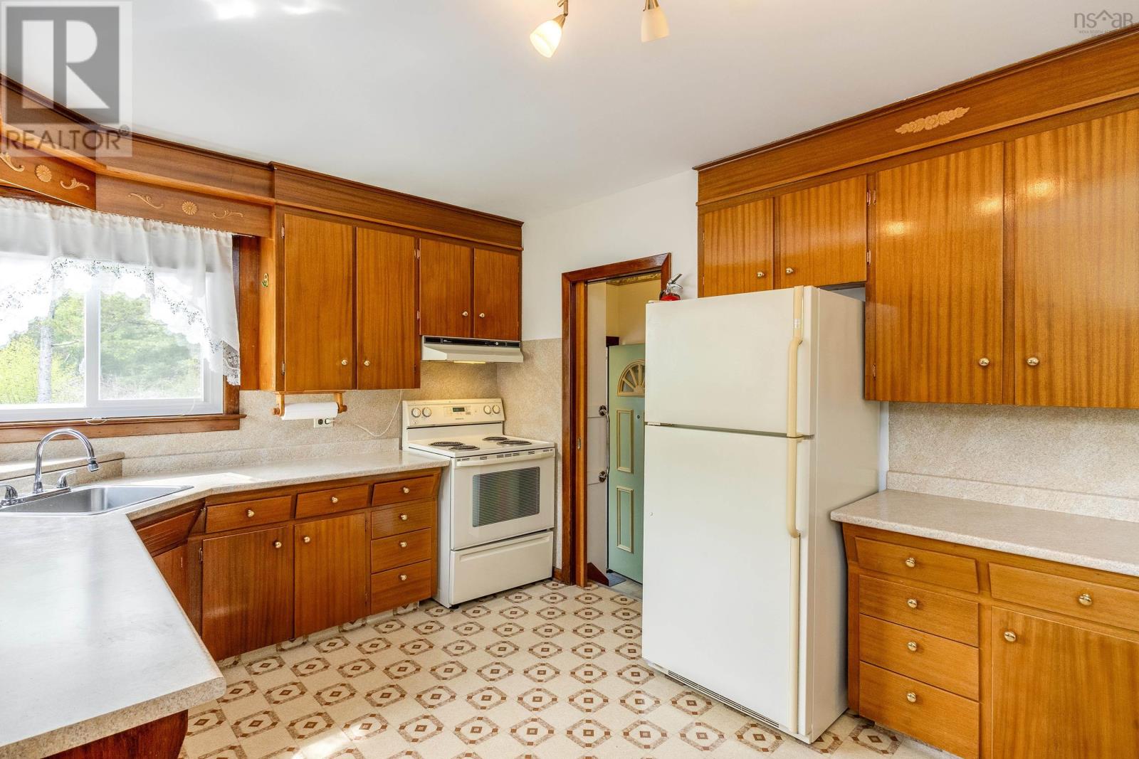 Property 7 of 49 of 2663 Lovett Road