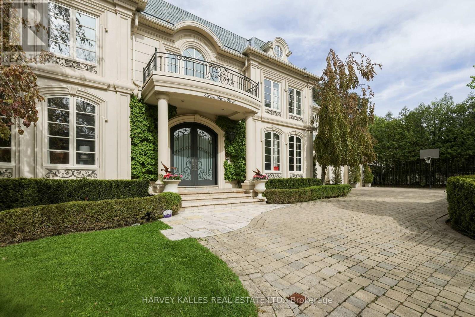 11 DOON ROAD - 4