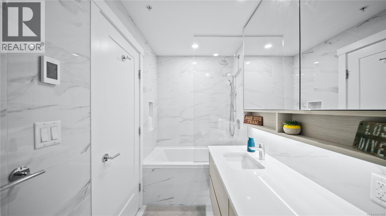 1707 777 Herald St, Victoria