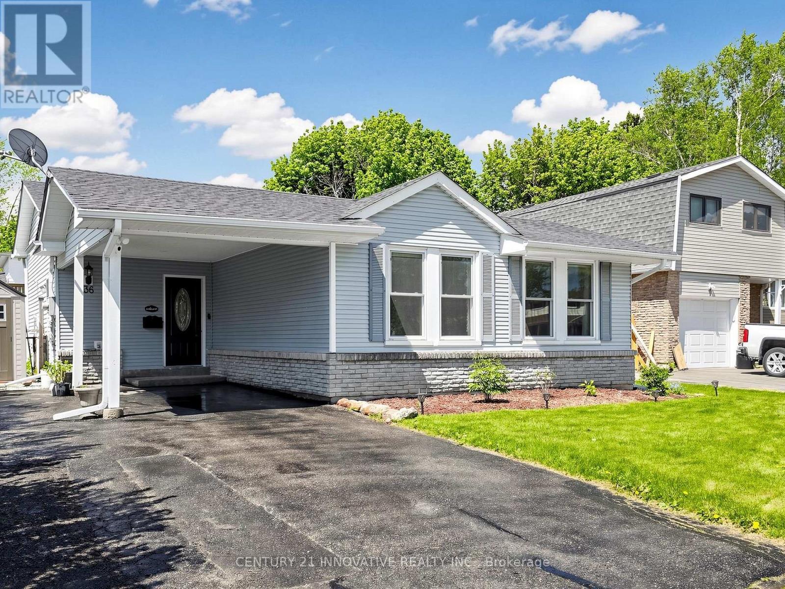 36 DEERPARK CRESCENT - 2