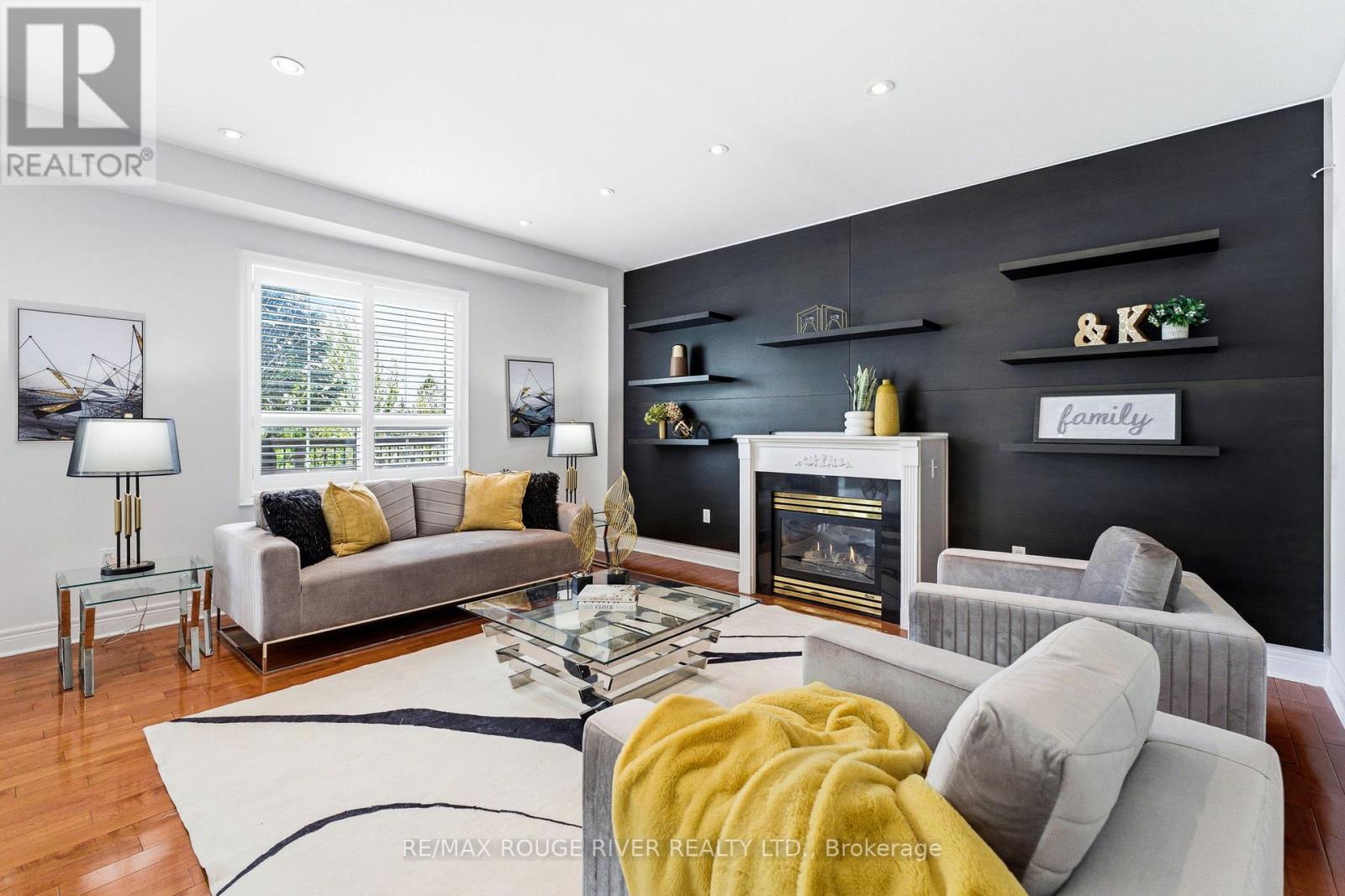 29 SHELDON DRIVE - 11
