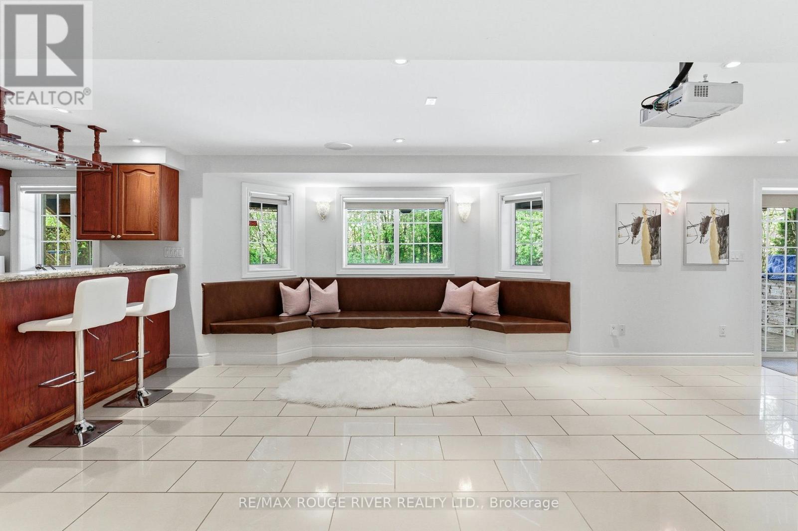 29 SHELDON DRIVE - 41