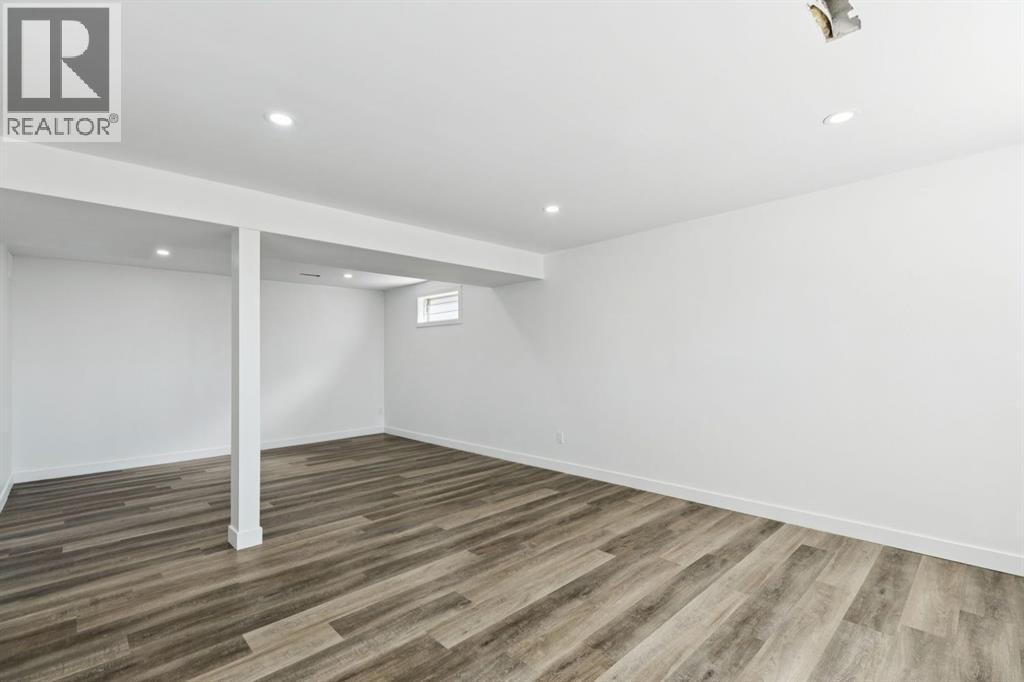 6928 Hunterbow Crescent NW - 27