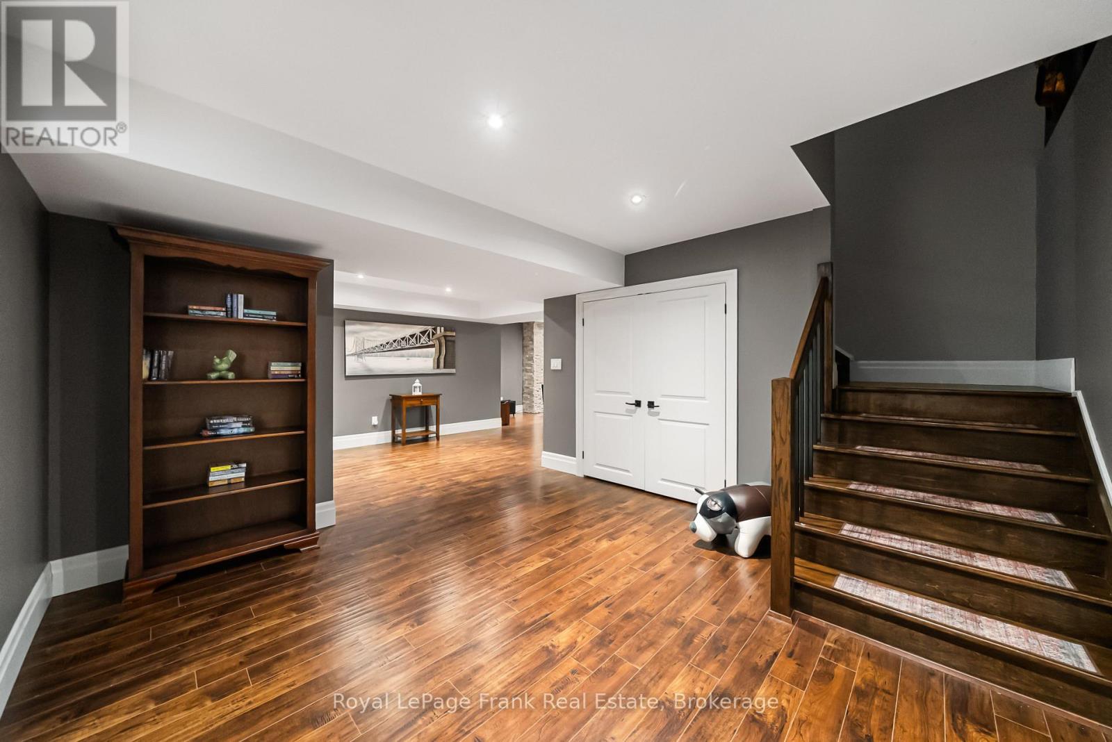 325 MAINE STREET - 35