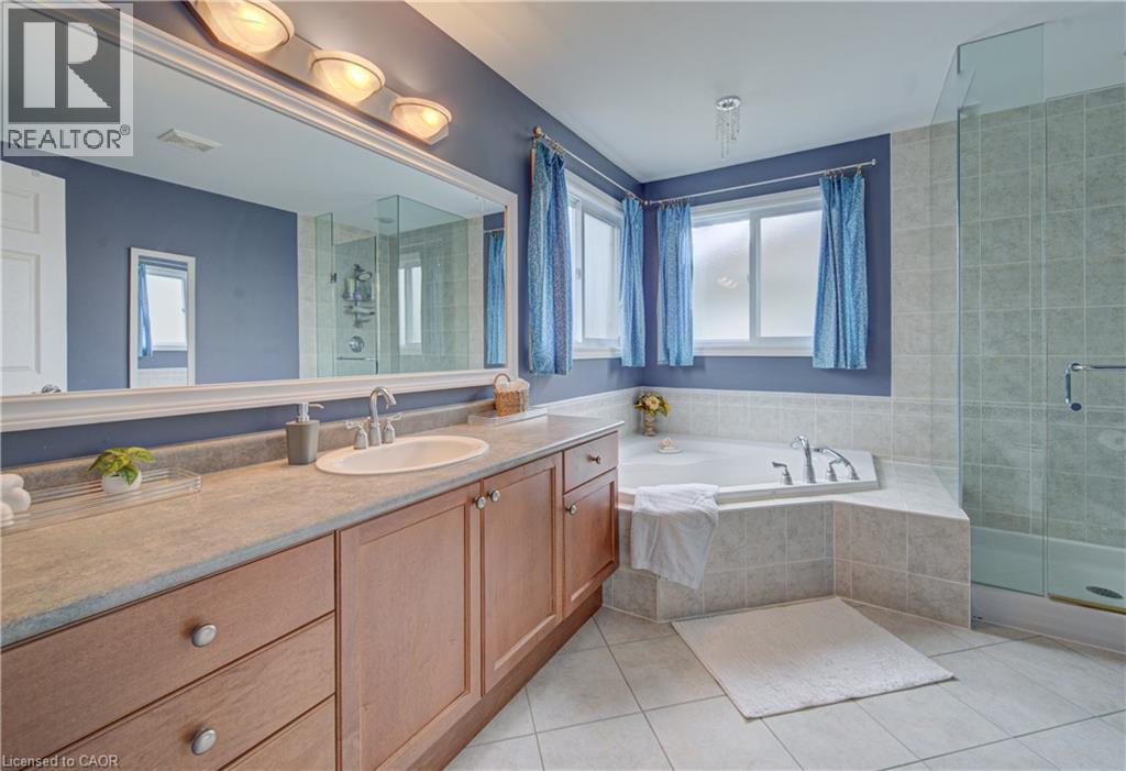 699 COMMONWEALTH Crescent - 15