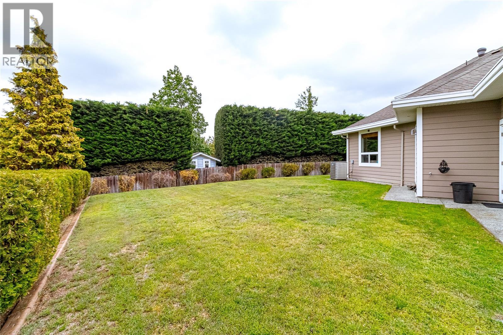 6797 Hampton Pl, Duncan