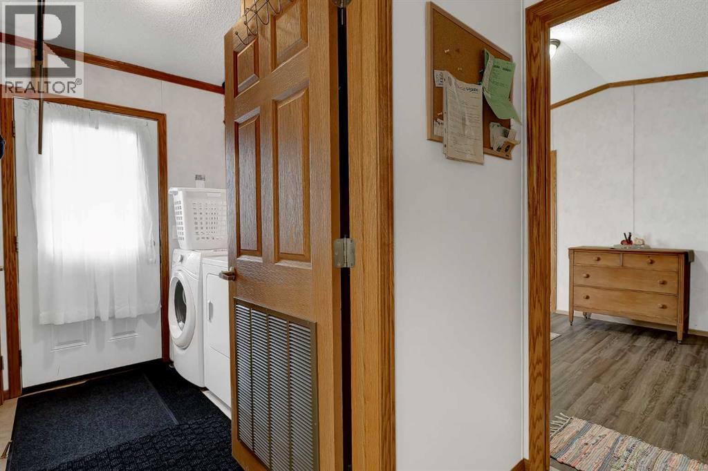 9730 120 Avenue - 12